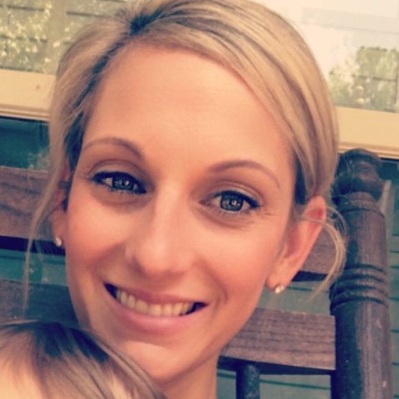 Meet your Posher, Caralyn - Picture 1 of 1